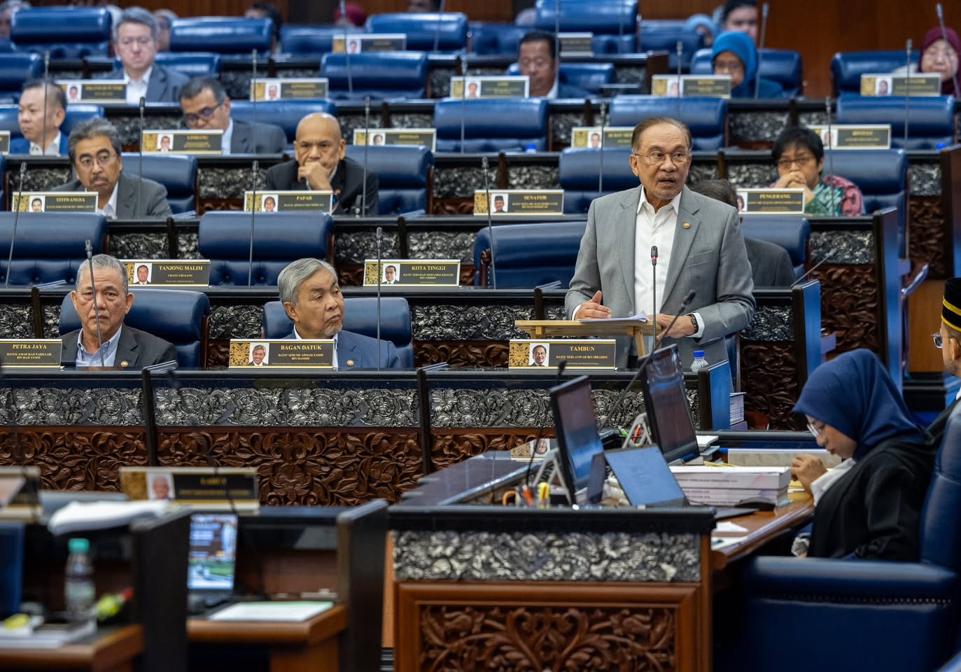 𝐊𝐞𝐫𝐚𝐣𝐚𝐚𝐧 𝐌𝐀𝐃𝐀𝐍𝐈 𝐓𝐞𝐫𝐮𝐬 𝐁𝐞𝐫𝐢 𝐊𝐞𝐮𝐭𝐚𝐦𝐚𝐚𝐧 𝐤𝐞𝐩𝐚𝐝𝐚 𝐀𝐠𝐞𝐧𝐝𝐚 𝐏𝐞𝐦𝐛𝐚𝐧𝐠𝐮𝐧𝐚𝐧 𝐒𝐚𝐛𝐚𝐡